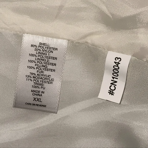 UNUSED New York & Company Fleece Inside Detachable Hood & Fur Winter Coat 2XL - Picture 10 of 14